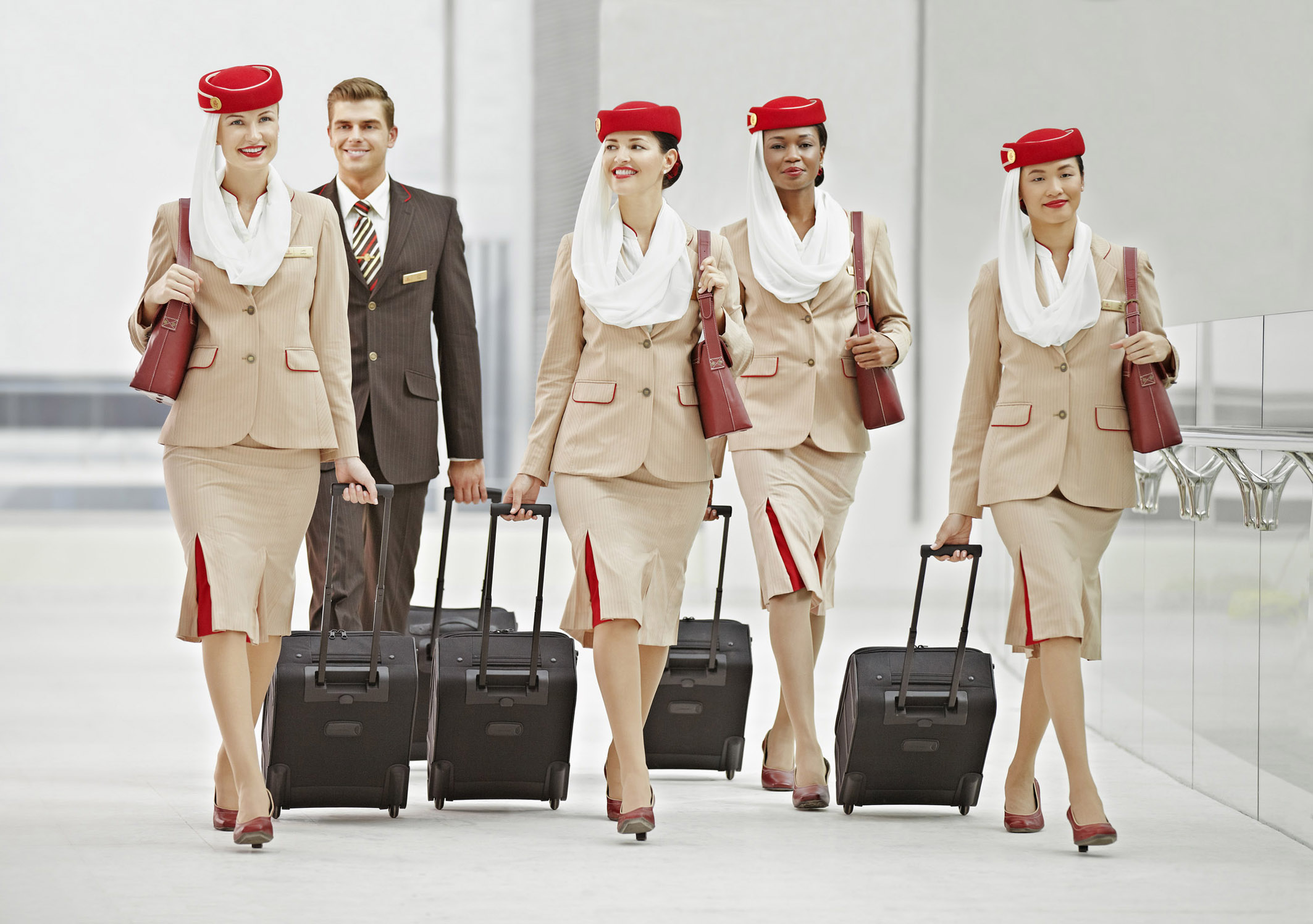 Emirates busca tripulantes de cabina en España por 2.300€ mes | Noticias Aerolíneas, Noticias de rss2 | Revista de turismo Preferente.com