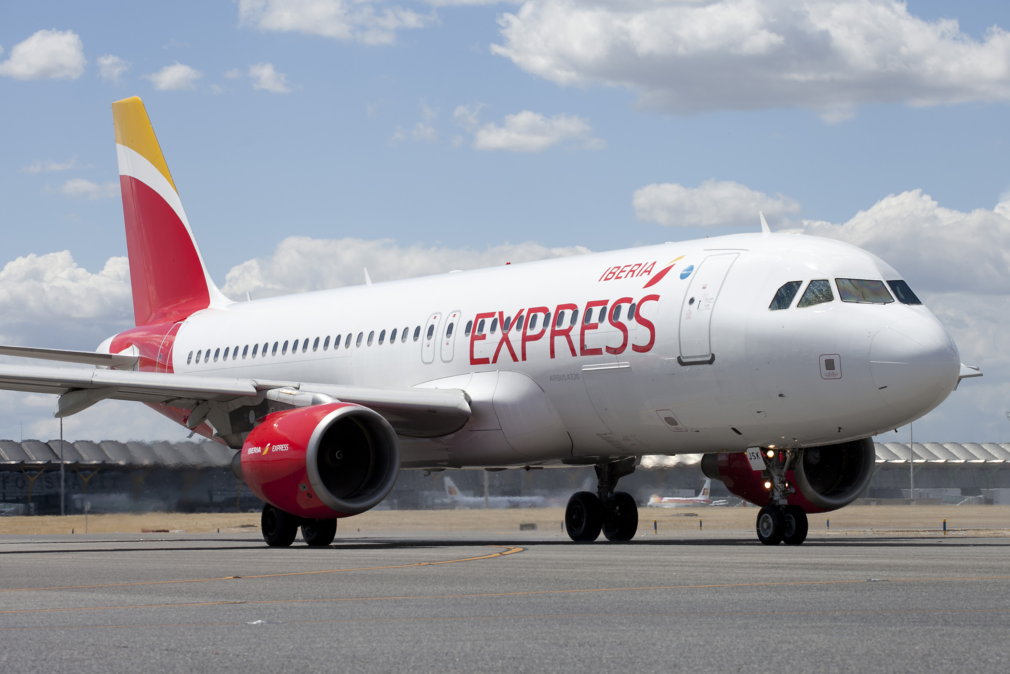 Condenan a Iberia Express por no dejar volar a unos pasajeros exceso de equipaje | Noticias de Aerolíneas, rss2 | Revista de turismo Preferente.com