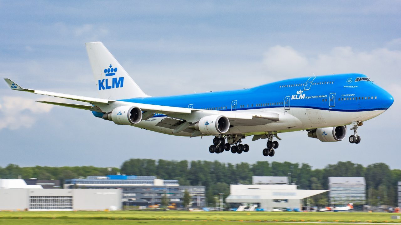 KLM comienza a restablecer ya sus vuelos en Europa | Noticias de ...