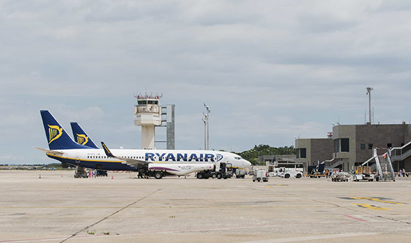 Nueva condena a Ryanair por el cobro de equipaje de mano, Noticias de  Aerolíneas